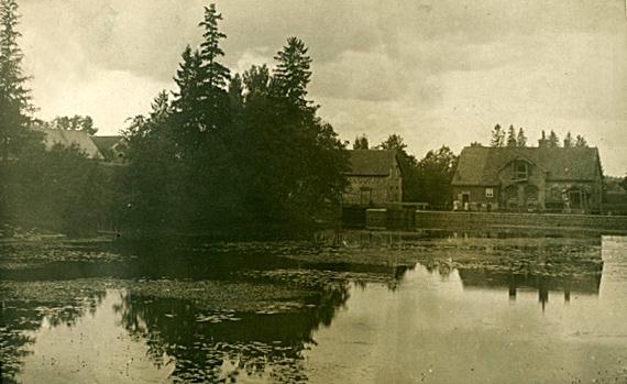 File:Uue-Kariste mõisa veski 1912.jpg